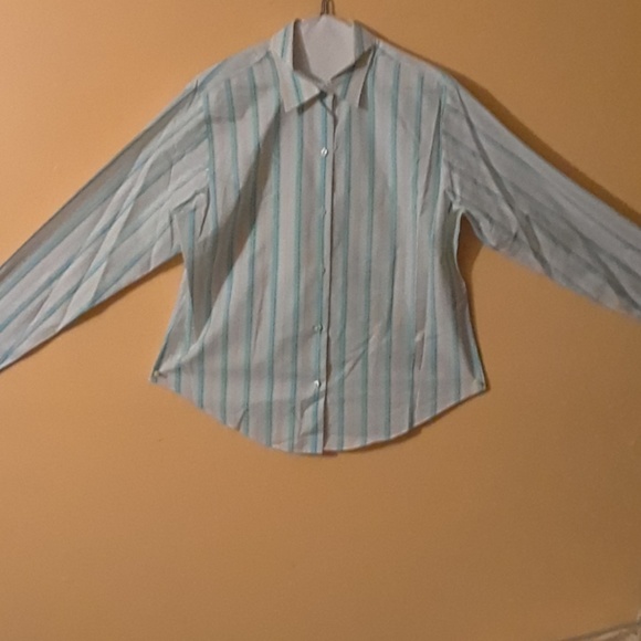 Casual Corner Tops - Shirt Casual Corner Tops - Shirt